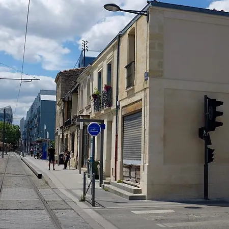 Les Des Ateliers Bordelais - Cite Du Vin * Bordeaux