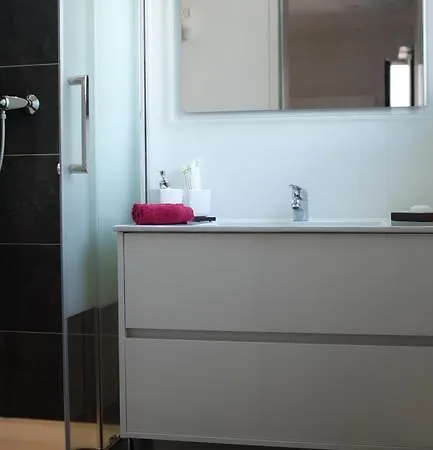 Les Des Ateliers Bordelais - Cite Du Vin Apartment